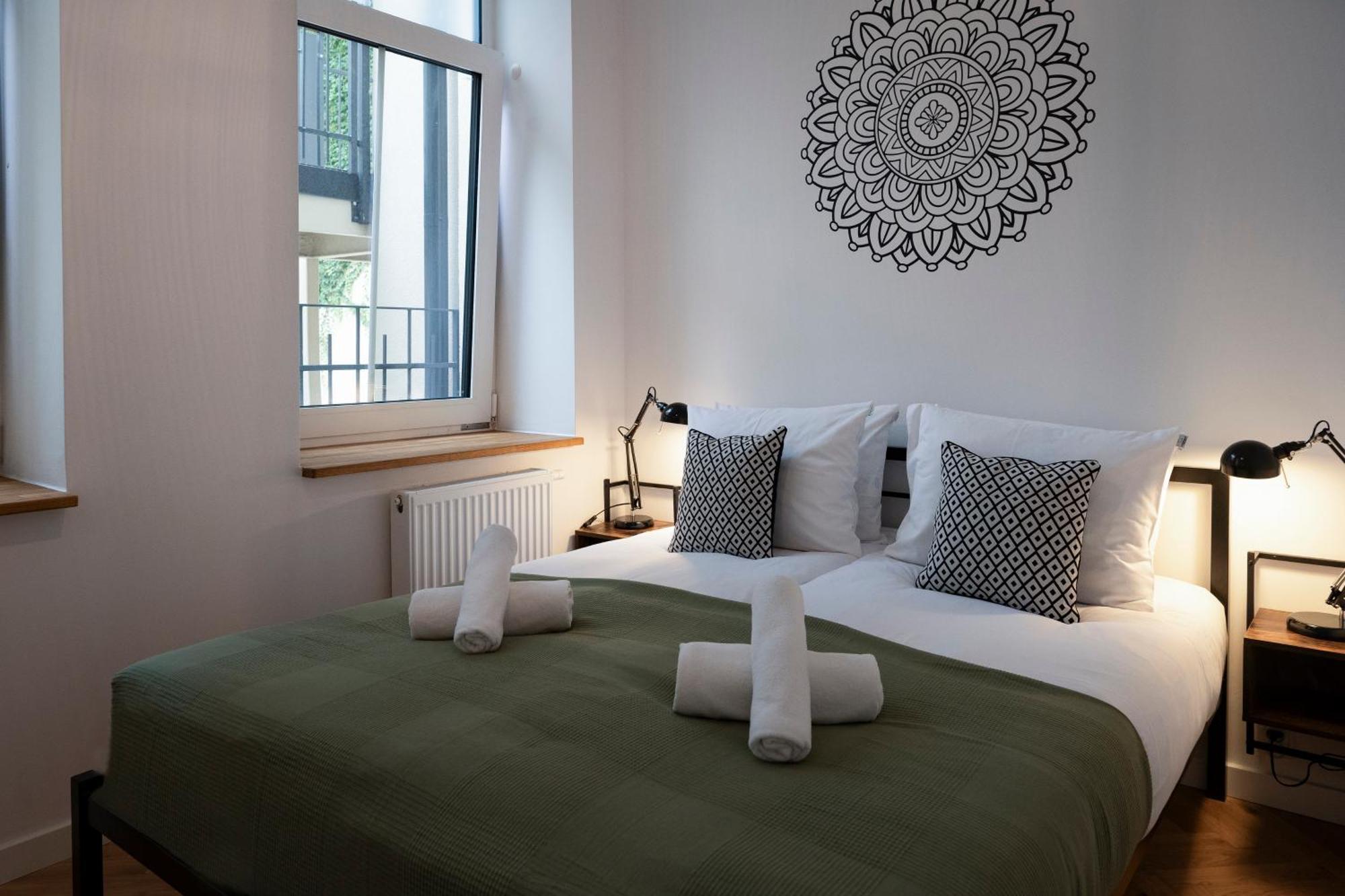 Tyzenhauz Apartments Siemiradzkiego Street Krakow Dış mekan fotoğraf